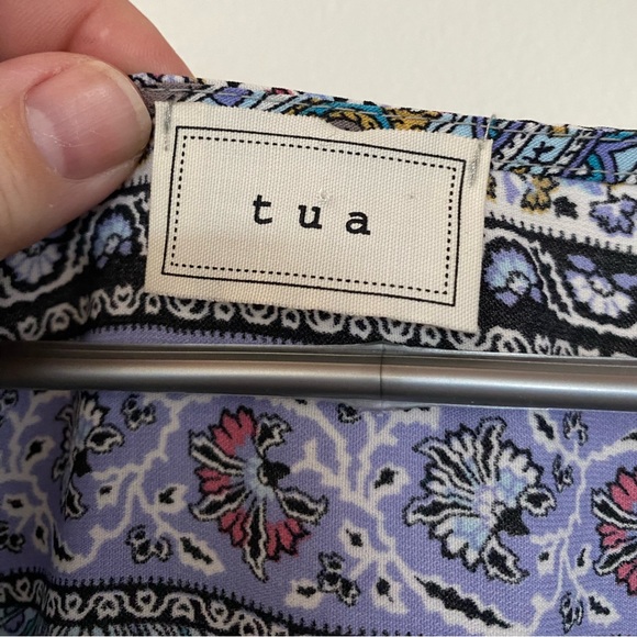 Tua split neck short sleeve blouse with tassels - Picture 5 of 8